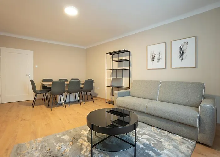 A 2-bedroom With A King-size Bed And A Balcony Is Located Just A 15-minute Walk From Stephansplatz.