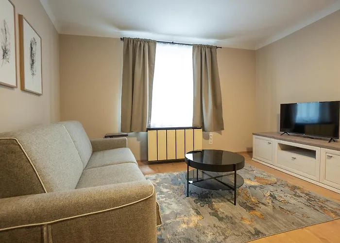 A 2-bedroom With A King-size Bed And A Balcony Is Located Just A 15-minute Walk From Stephansplatz. Vienna